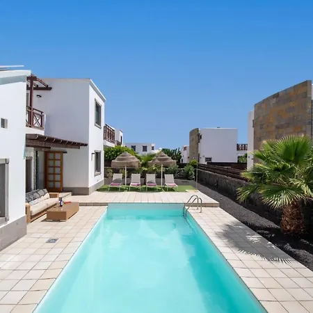Villa Aruba By *